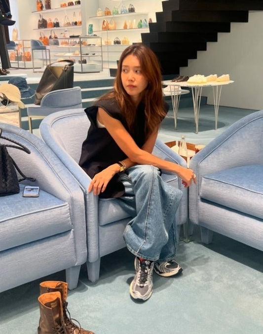 Chae Jeong-an Stuns Fans with Stylish Outfit at Luxury Brand Store in Latest Social Media Post - OUR K-POP