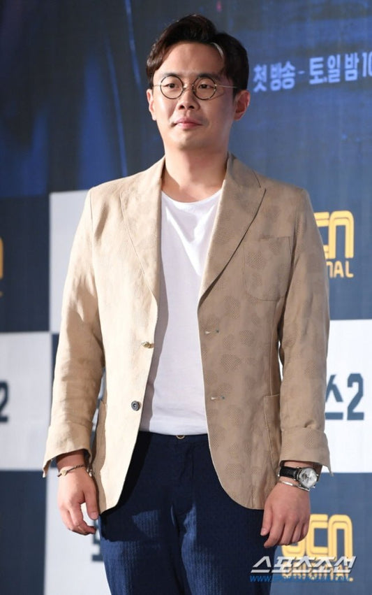 Controversy Over School Bullying Claims Leads to Cancellation of Actor Ahn Se-ha's Baseball Ceremonial First Pitch - OUR K-POP