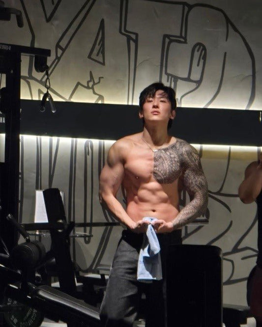 Dex Showcases Impressive Muscular Physique Ahead of Netflix's Zombieverse: New Blood Launch - OUR K-POP