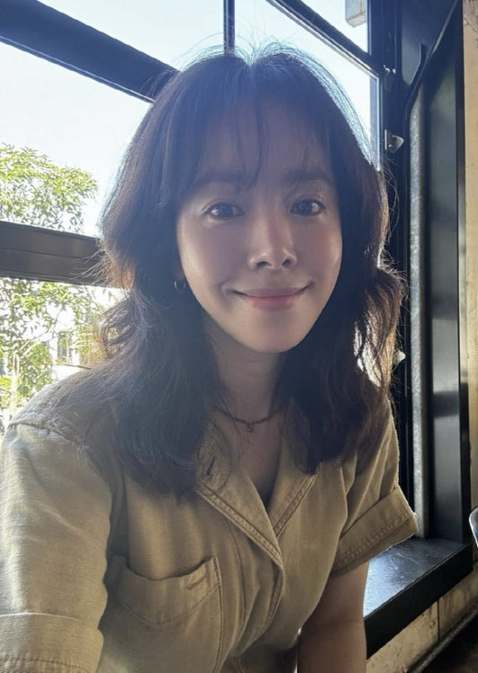 Han Ji-min Celebrates Chuseok with Family and Flaunts Natural Beauty Amidst Relationship Buzz with Jannabi's Choi Jeong-hoon - OUR K-POP